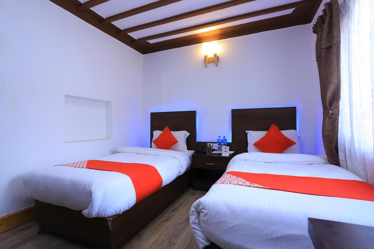 Oyo 591 Hotel Blue Moon Dharampur Exterior photo