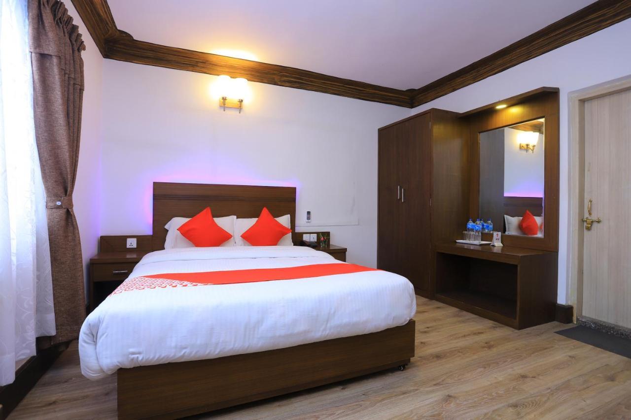 Oyo 591 Hotel Blue Moon Dharampur Exterior photo